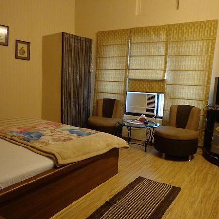 Aashyana Hotel อัลวาร์ ภายนอก รูปภาพ