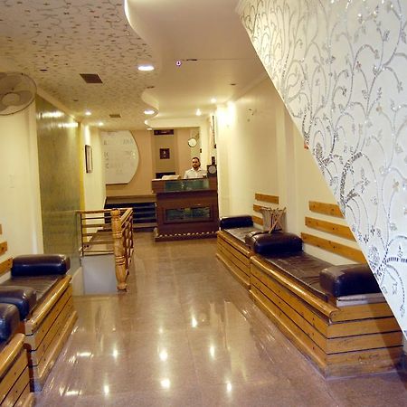 Aashyana Hotel อัลวาร์ ภายนอก รูปภาพ